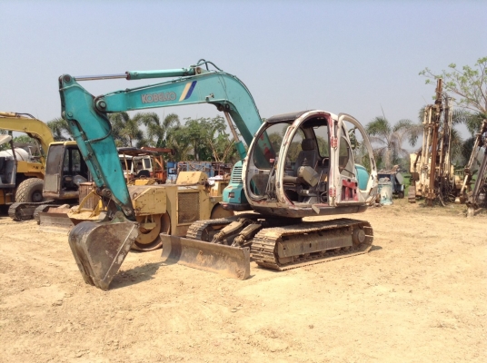 ขายรถแบคโฮ รุ่น KOBELCO SK 60 ACERA