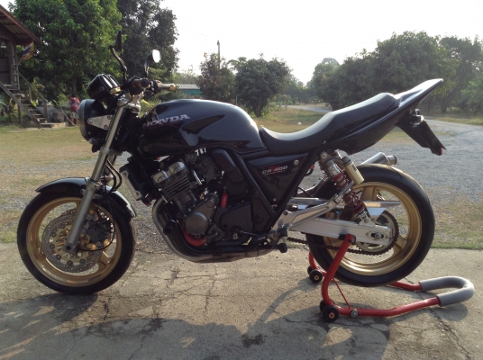 ธารนนทบุรี//ขาย honda cb400 ปี94 สภาพนางฟ้าท้ายเทค3 ทะเบียนเลขสวยพร้อมโอนครับ