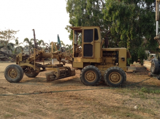 ขายรถเกรด รุ่น Komatsu GD 31