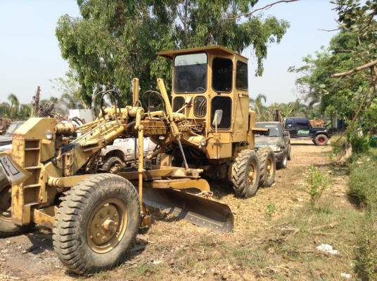 ขายรถเกรด รุ่น Komatsu GD 31