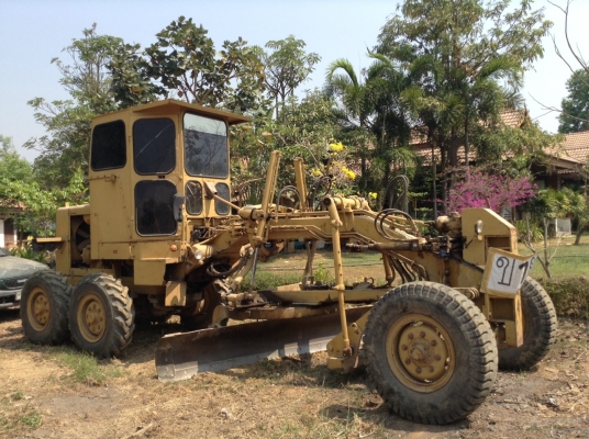 ขายรถเกรด รุ่น Komatsu GD 31