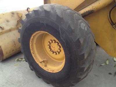 ขายรถตัก KOMATSU 510 นำเข้าจากประเทศญี่ปุ่น ติดต่อ อำพล 090-9694506/080-3031241 ขายรถตัก KOMATSU 510 นำเข้าจากประเทศญี่ปุ่น ติดต่อ อำพล 090-9694506/080-3031241