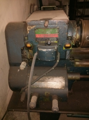 ขายครับขายเครื่องกลึงไต้หวัน ยี่ห้อ dashin ขนาด 4 ฟุต ไม่มีแท่นยันศูนย์