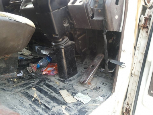 ขายรถ HINO KT925 เครื่อง HO7C เพลาเดียว  6 เกียร์เดินหน้า  ทิฟฟี่เพาร์เวอร์  มีแอร์ด้วย