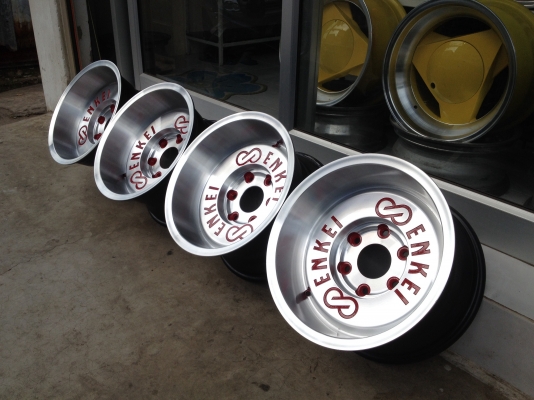 ขายล้อ Enkei ลายตัน 15x8.5 ออฟ-20 6 รู ออฟลึกๆ สวยมาก