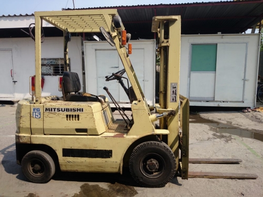 รถยกน้ำมันเบนซิน ขนาด 1.5 ตัน เสาสูง 3 เมตร Mitsubishi FG15 รถยกน้ำมันเบนซิน ขนาด 1.5 ตัน เสาสูง 3 เมตร Mitsubishi FG15