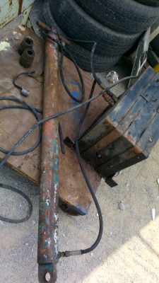 ขายไฮดรอลิค 24 โวลท์ 1 ชุด