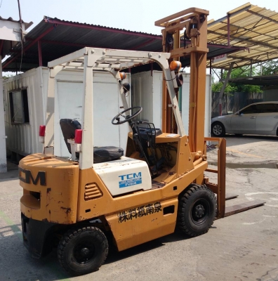 รถยกน้ำมันเบนซิน 1.4 ตัน เสาสูง 4 เมตร TCM FVG14N15  ราคา  100,000.- บาท
