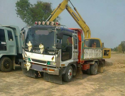 ***ขายแล้วครับขอบคุณ Truck2hand ขาย6ล้อดั้มดิน ISUZU DECA FRR32G 195 6HE1 เครื่องดี มีไอนิดๆ เกียร์ดี ช่วงล่างFหน้า-หลัง คัสซีสวย ไม่ปะไม่ดาม กระบะดั้มเหล็ก6ตัน ยิงหน้า 3.60ม.อู่สงวนศักดิ์ สภาพดี พื้นดีข้างดีไม่ผุ หัวเก๋งดีภายในสวยครบ แอร์ พ.พาวเวอร์ ก.ไฟ