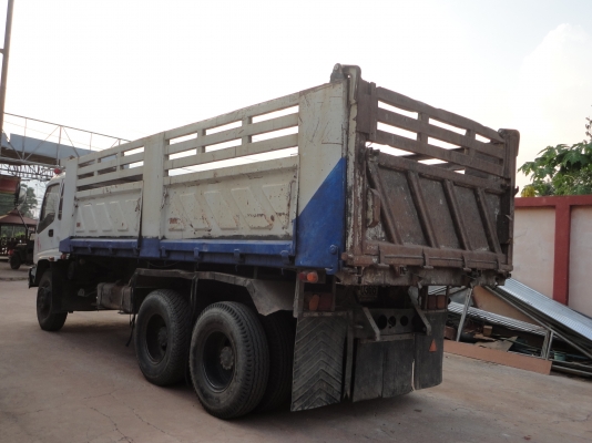 ขายรถบรรทุก 10ล้อดั้มพ์ 2เพลา ISUZU DECA 195 แรงม้า