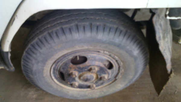 หกล้อ MITSUBISHI CANTER 110 แรง จดทะเบียนปี 46 ติดเครนทาดาโน่ 3 ตัน หลุดมัดจำ.