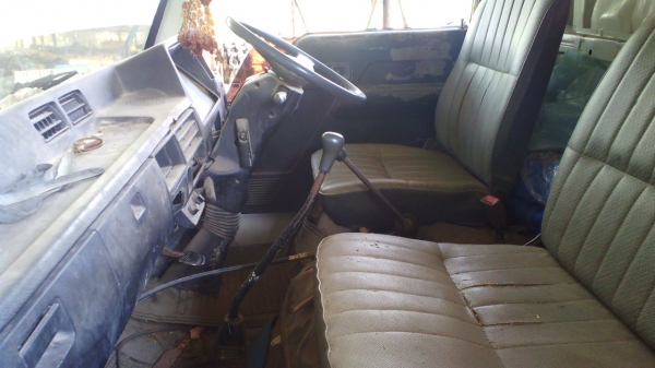 หกล้อ MITSUBISHI CANTER 110 แรง จดทะเบียนปี 46 ติดเครนทาดาโน่ 3 ตัน หลุดมัดจำ.