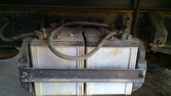 หกล้อ MITSUBISHI CANTER 110 แรง จดทะเบียนปี 46 ติดเครนทาดาโน่ 3 ตัน หลุดมัดจำ.