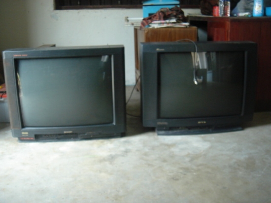 ขายทีวีสีขนาด 29 นิ้ว 2 เครื่อง 1200 บาท
