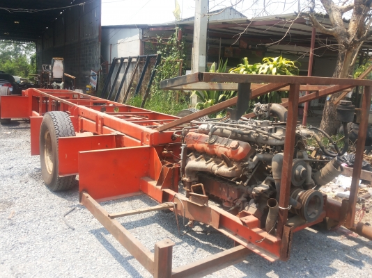 คันชี รถบัสพร้อมช่วงล่าง เครื่อง isuzu 10 สูบ 10 เกียร์ ทะเบียน ม.79