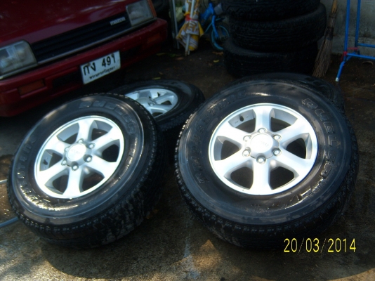 แม็กอีซูซุ พร้อมยาง 265 70 16 ปี10  ยังใช้ได้  1ชุด