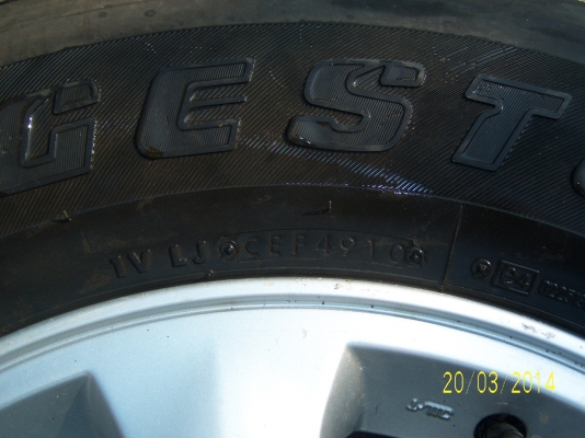 แม็กอีซูซุ พร้อมยาง 265 70 16 ปี10  ยังใช้ได้  1ชุด