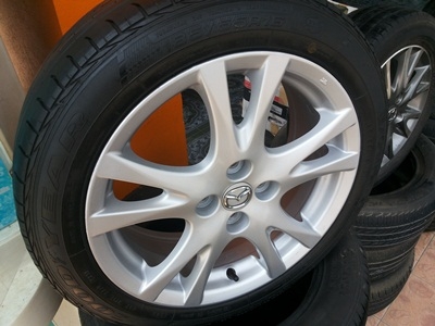 ขายล้อแม็ก Mazda 2 พร้อมยาง 4 เส้น