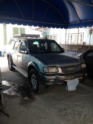 ขาย Isuzu Grand Adventure จดทะเบียน 2545