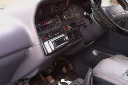 ขายรถตู้ โตโยต้า ไฮเฮด ราคาถูก ต่อรองกันได้ค่ะ