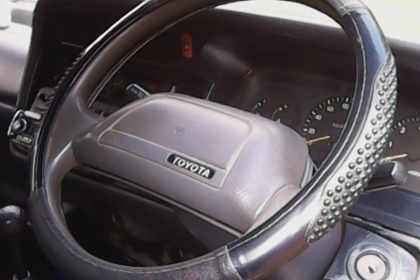 ขายรถตู้ โตโยต้า ไฮเฮด ราคาถูก ต่อรองกันได้ค่ะ