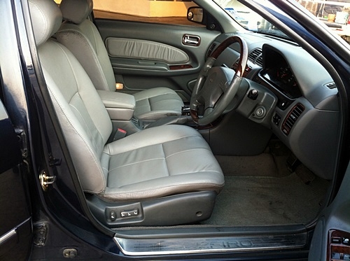 NISSAN CEFIRO 2.0 เบาะไฟฟ้า ม่านหลัง ตัว TOPสุด ไฟท้ายแยกแล ติดLPGหัดฉีดแล ครบครันสภาพพร้อมสุดๆน่าใช้มากๆจัดเต็มไม่ต้องดาวน์