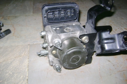 ปั้ม ABS โตโยต้า WISH