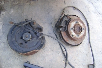 ดุมล้อหลัง mitsu ultima ครบชุดเก่านอกและกระจกข้างไฟฟ้า