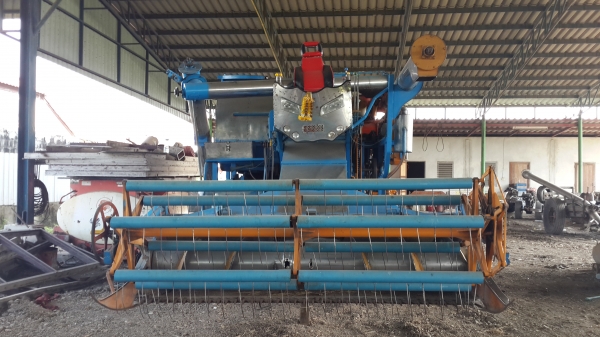 ขายรถเกี่ยวข้าว