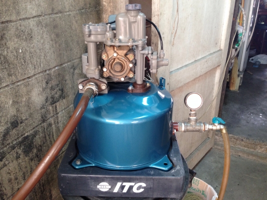 ขายปั้มน้ำ ITC(Hitachi) 100 W เบิกถังใหม่โรงงานใส่ พร้อมฝาครอบใหม่ สภาพมอเตอร์สวย วิ่งนิ่ม พร้อมใช้งาน รับประกันคุณภาพ ดูประวัติขายผมได้ครับ