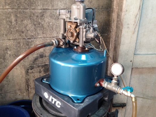 ขายปั้มน้ำ ITC(Hitachi) 100 W เบิกถังใหม่โรงงานใส่ พร้อมฝาครอบใหม่ สภาพมอเตอร์สวย วิ่งนิ่ม พร้อมใช้งาน รับประกันคุณภาพ ดูประวัติขายผมได้ครับ