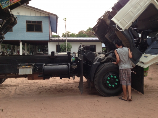 ขายสิบล้อดั้มเมก้า 260 แรง สวยพร้อมใช้งานรถชาวบ้านใช้วิ่งอ้อย