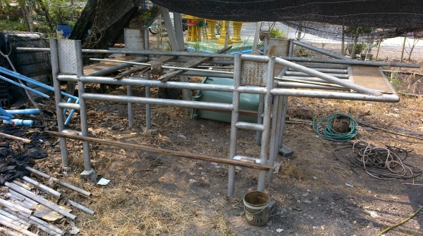 ขายคอกบรรทุกหนัก