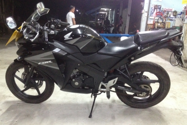 ขาย HONDA CBR150R