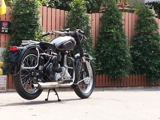 รายละเอียด วุฒินนบุรี// ขาย M33 ปี1954 ระบบไฟเดิมรถสวยเก็บงานทุกจุดเครื่องดีสีสวยสภาพหล่อๆ