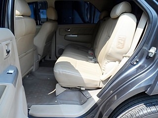 TOYOTA FORTUNER 3.0 V AT 4WD ปี 2005 รถบ้านแท้ จัดไฟแนนซ์ได้ค่ะ T.086-527-9533