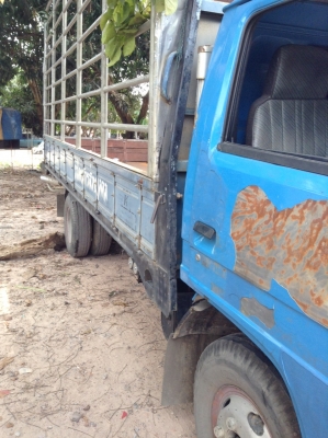 ขาย Isuzu NPR57P เครื่อง 4BE1 - 115 แรง ยางดี ทะเบียนขาด 3 เดือน มี 2 คัน