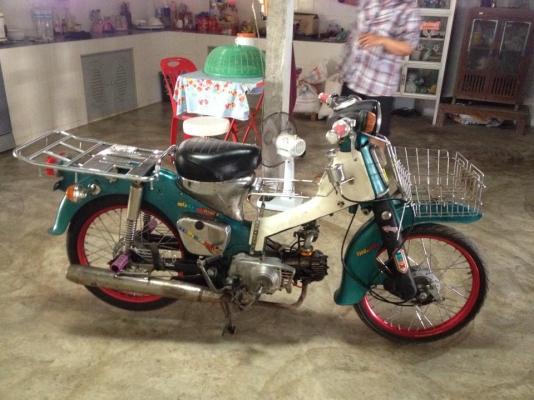 รถสวยราคาถูก ขายC70 ถังแยก มีทะเบียน 15,000  บาท 0861223256 ต้นสุ1000