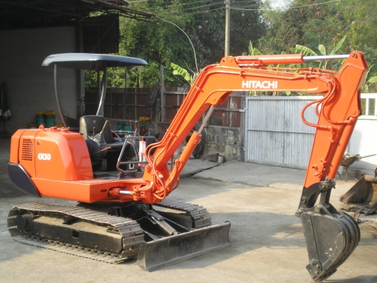 ขายแบคโฮ HITACHI EX 30-2 พร้อมใช้งาน สภาพเดิม