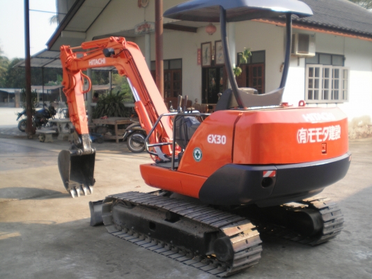 ขายแบคโฮ HITACHI EX 30-2 พร้อมใช้งาน สภาพเดิม