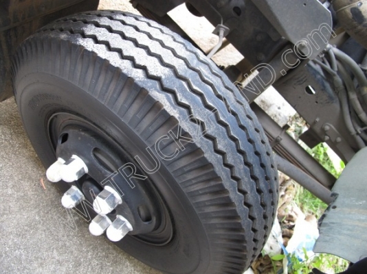 รถบรรทุก 6 ล้อตู้แห้ง ยี่ห้อ HINO รุ่น FC4J