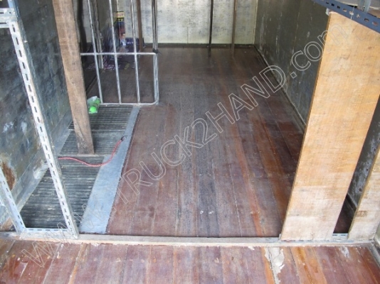 รถบรรทุก 6 ล้อตู้แห้ง ยี่ห้อ HINO รุ่น FC4J