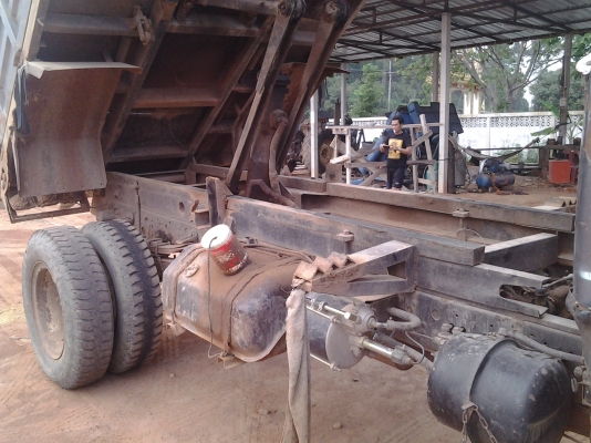 HINO  FD 175  เครื่องHO7C  เครื่อง180แรงม้า6ล้อดัมยาง900