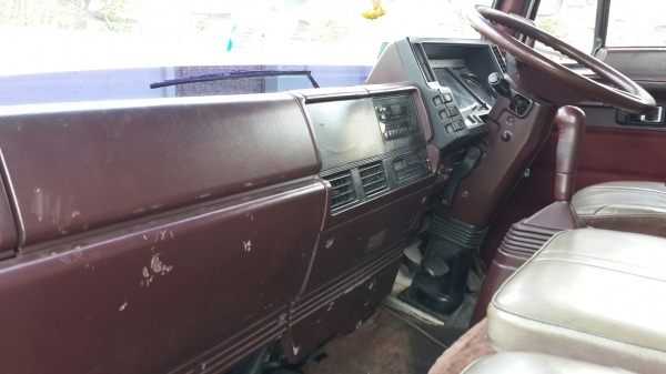 ขาย6ล้ออีซูซุ ร๊อคกี้ ยาว 6.50 เมตร เครื่อง6HE1 195แรงม้า เบรคจิฟฟี่ พวงมาลัยพาวเวอร์ มีแอร์ ยาง900-20 สภาพดี พร้อมใช้