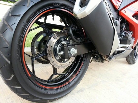 ขายNINJA300ABS2013(ต.ค./5เดือน)ใช้งานน้อย4,9xxกม. รถซื้อเงินสด ซื้อมาขี่ทำงาน ท่อผ่าเสียงทุ้ม ไม่แผด ขายเพราะเพิ่มซีซี ตัดใจขายราคา 152,000บ.        สนใจติดต่อ คง 0866297437 คุยง่าย ราคาต่อรองได้ครับ  สะดวกนัดดูรถและทดลองขี่ได้เลย ที่ บางบอน เอกชัย99/2 กร