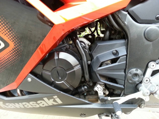 ขายNINJA300ABS2013(ต.ค./5เดือน)ใช้งานน้อย4,9xxกม. รถซื้อเงินสด ซื้อมาขี่ทำงาน ท่อผ่าเสียงทุ้ม ไม่แผด ขายเพราะเพิ่มซีซี ตัดใจขายราคา 152,000บ.        สนใจติดต่อ คง 0866297437 คุยง่าย ราคาต่อรองได้ครับ  สะดวกนัดดูรถและทดลองขี่ได้เลย ที่ บางบอน เอกชัย99/2 กร