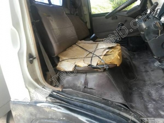 รถบรรทุก 6 ล้อ ยี่ห้อ HINO รุ่น KM777 (มีภาพ VDO ประกอบ)