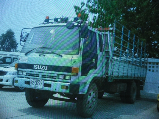 ขายรถบรรทุก 6 ล้อ ISUZU ROCKY 175 ยาว 5,5 เมตรทะเบียนเค็ม