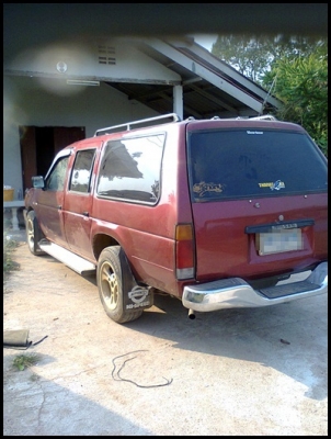 นิสสัน บิ๊กเอ็ม 4 ประตู