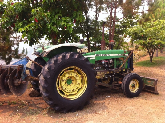 รถไถจอนด์เดียร์ 2130LS